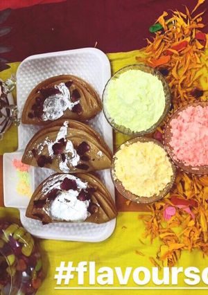 A picture of Layered Gujiya puf.