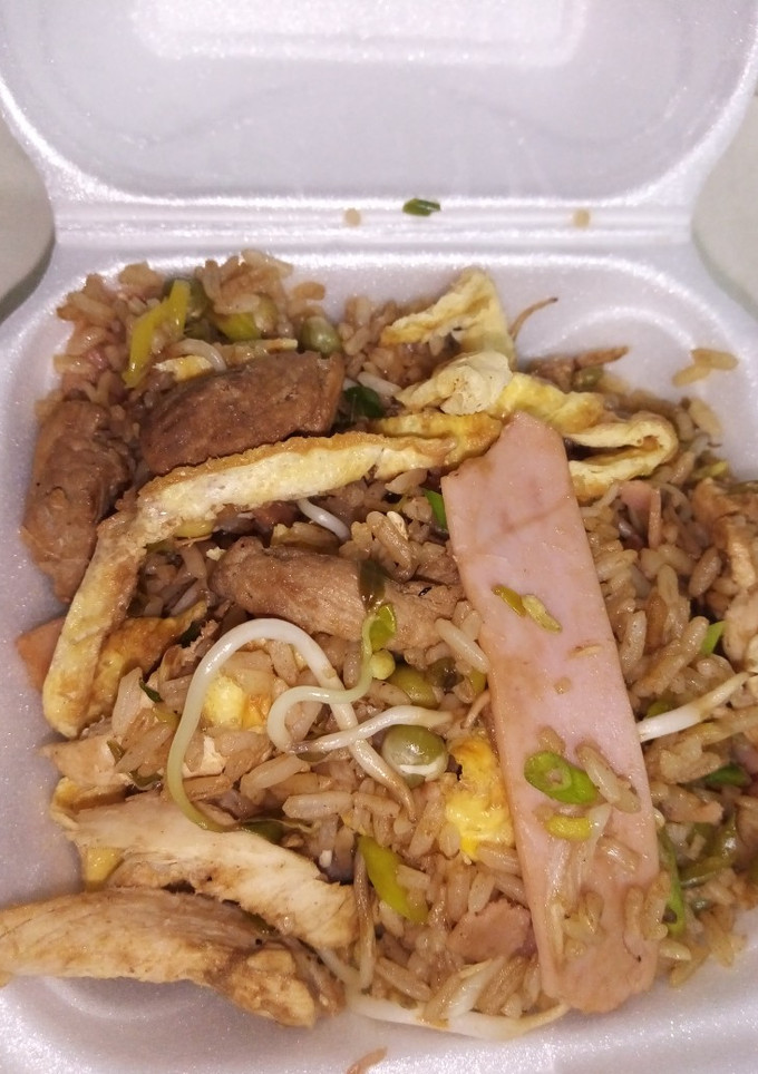 Una foto de Arroz cantonés