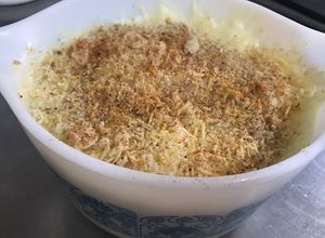 Una foto de Puré de papas con gratinado parmesano y paprika