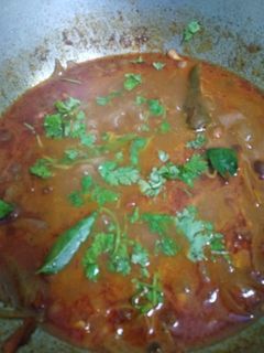 கொண்டக்கடலை குழம்பு (Kondaikadalai kulambu recipe in tamil) செய்முறை முக்கிய புகைப்படம்