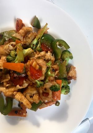 A picture of Sweet n sour stir fry tofu.