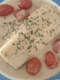 Bacalao en salsa de leche de coco, lima y yakiniku con cherrys