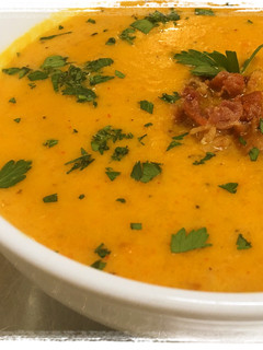 A picture of Thai Curry Carrot Coconut Soup.