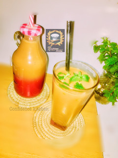 A picture of Thai iced tea.