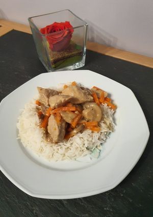 Une photo de Sauté de porc aux carottes et champignons au cookeo