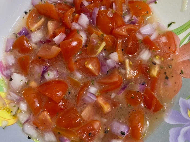 Cara Gampang Membikin Resep  Simple Tomato Salad Dressing yang Bisa Manjain Lidah, Lezat