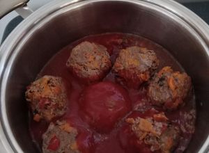 Una foto de Cómo hacer albóndigas rellenas muy originales