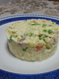Una foto de 🇷🇺"Ensaladilla rusa" proteica de arroz y cáñamo vegana