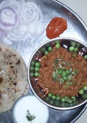 A picture of દૂધી નો ઓળો.