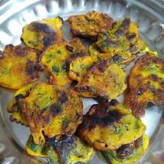 A picture of अरबी के पत्ते के पकौड़े (Arbi ke patte ke pakode recipe in hindi).