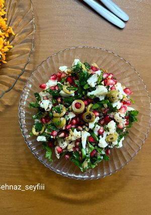 عکسی از دستور سالاد انار و زیتون