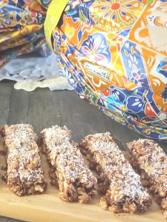 Foto di Barrette di riso soffiato e cioccolato di riciclo