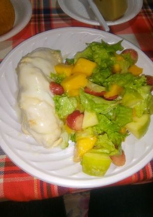 Una foto de Rollo de pechuga en salsa bechamel