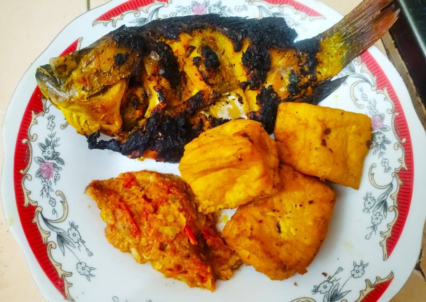 Ikan bakar bumbu merah