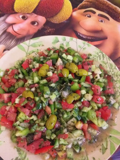 صورة لوصفة سلطه بسيطه وغنيه 🤷🏻♀️