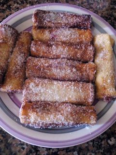 Una foto de Rollitos rellenos dulces