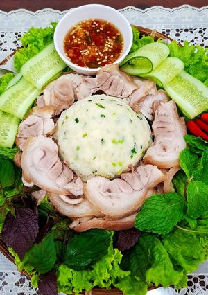 Hình của món Khoai mì quết cuốn bánh tráng.