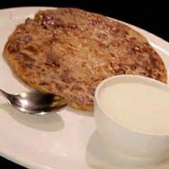 A picture of Aloo Parantha.