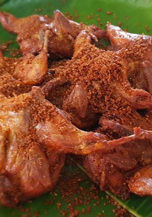 A picture of Crispy Fried Quail With Coriander.