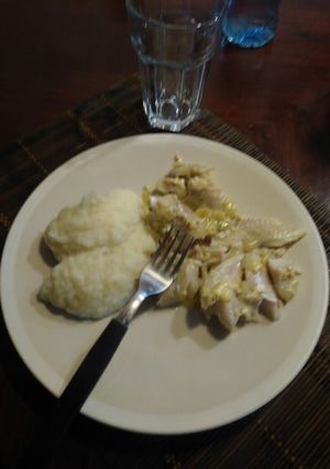 Una foto de Filet de merluza con vino blanco