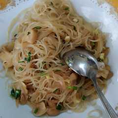 รูปของ Bihun Goreng Jamur Kancing (clear skin diet)