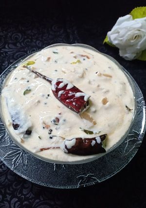 வெங்காய தயிர் பச்சடி (Venkaya thayir pachadi recipe in tamil) செய்முறை முக்கிய புகைப்படம்