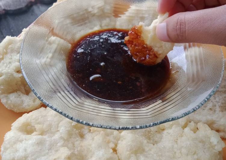 Cireng saos kecap