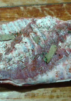 Una foto de Costillar de cerdo asado