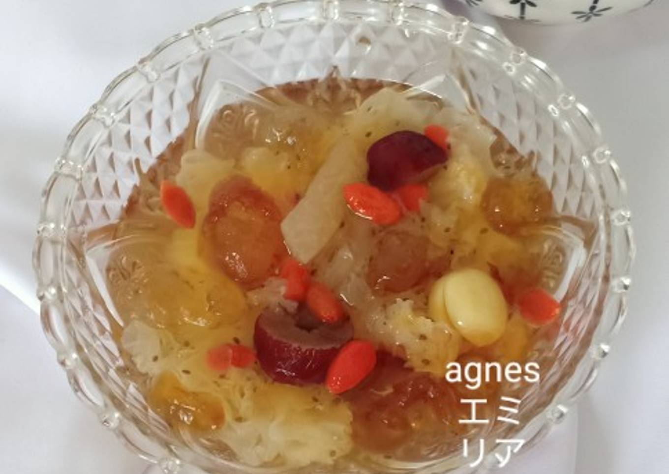 Peach Gum Dessert