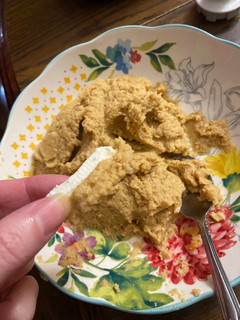 A picture of Easy hummus without Tahini.