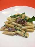Penne rucole e speck