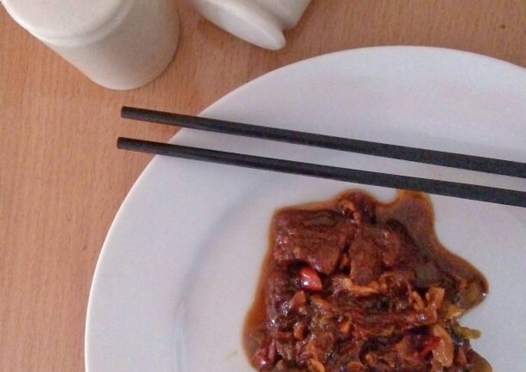 Tumis Daging Sapi Bawang Bombai