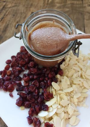 A picture of Almond Cranberry Nutbutter.
