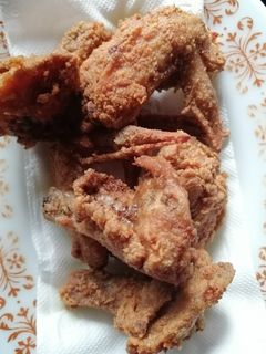A picture of Crispy Fried Chicken Wings.