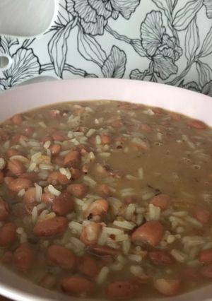 Una foto de Judías pintas con arroz