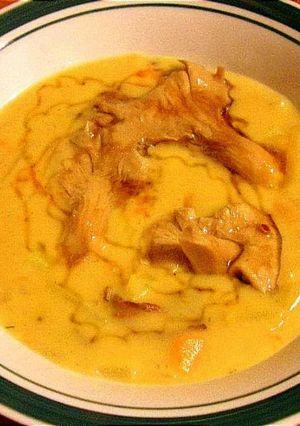 Foto di Vellutata di Patate e Funghi con Miele di Castagno