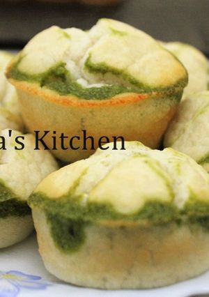 A picture of Spinach Idli Muffins.