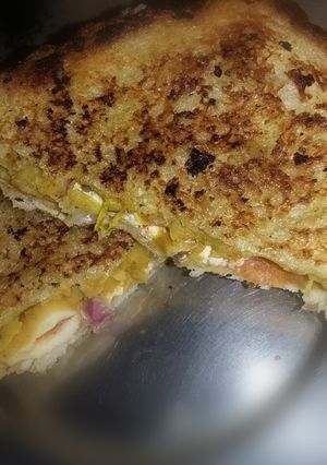 A picture of Leftover chole paneer sandwich.