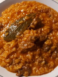Una foto de Arroz con carrillada
