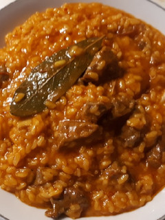 Una foto de Arroz con carrillada