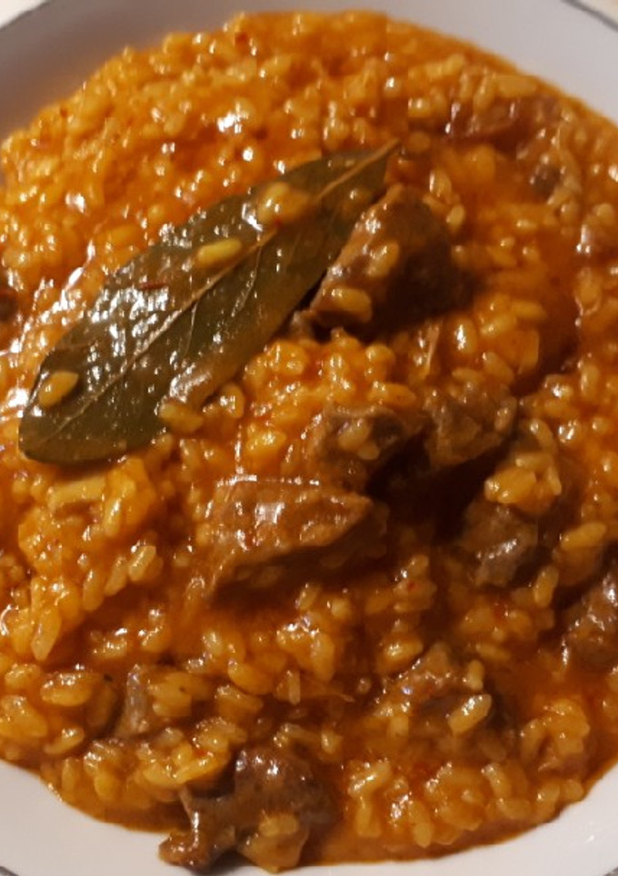 Una foto de Arroz con carrillada