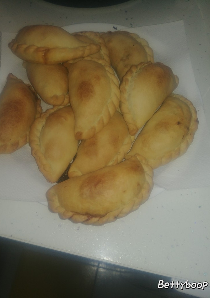 Una foto de Empanadas de pollo