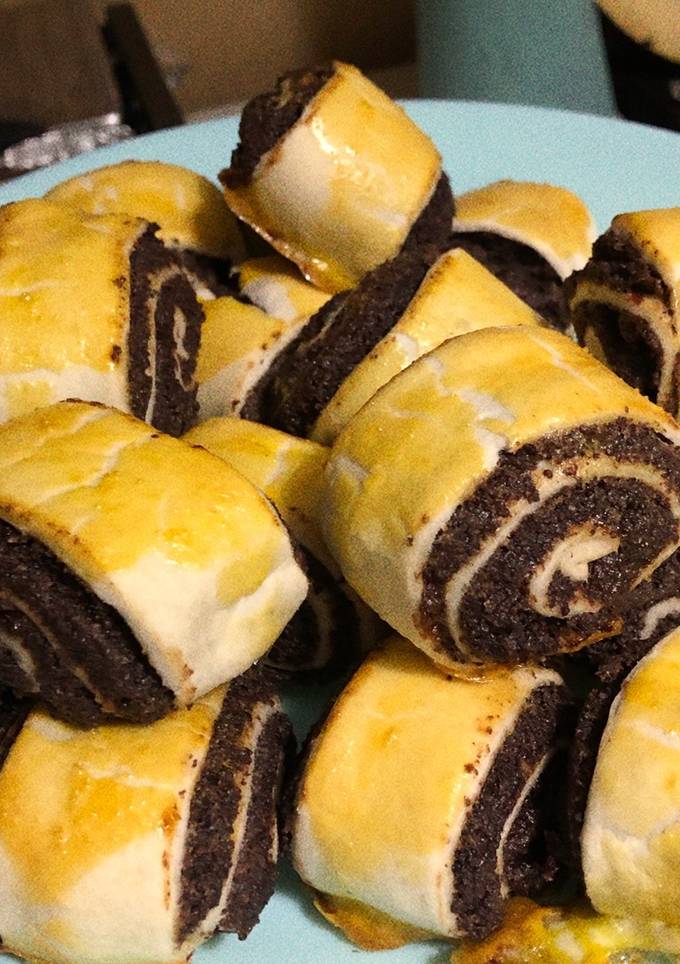 Легкі булочки з маком