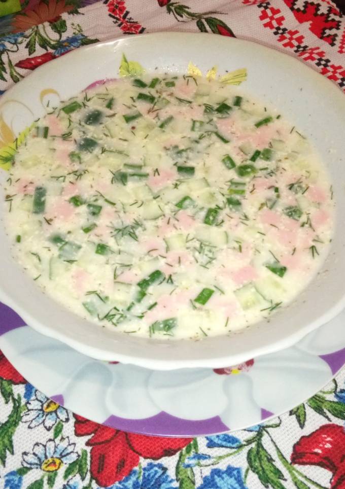 Окрошка на бульйоні