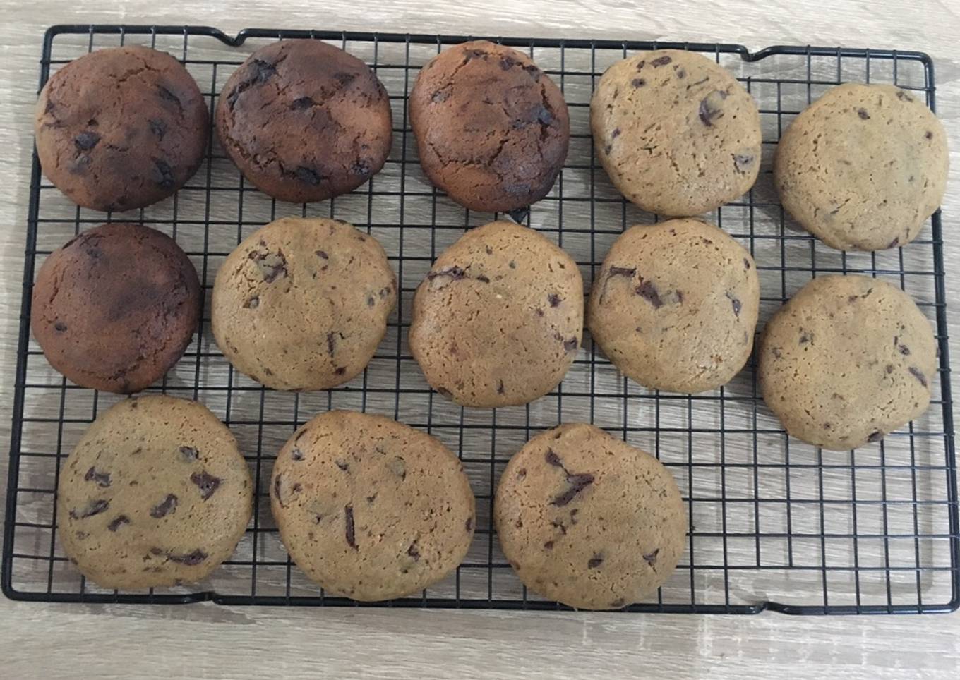 Molten lava cookies