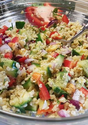 Mediterrán bulgursaláta recept fotója