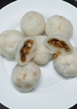 A picture of Paneer Manda Pitha(rice flour dumplings).