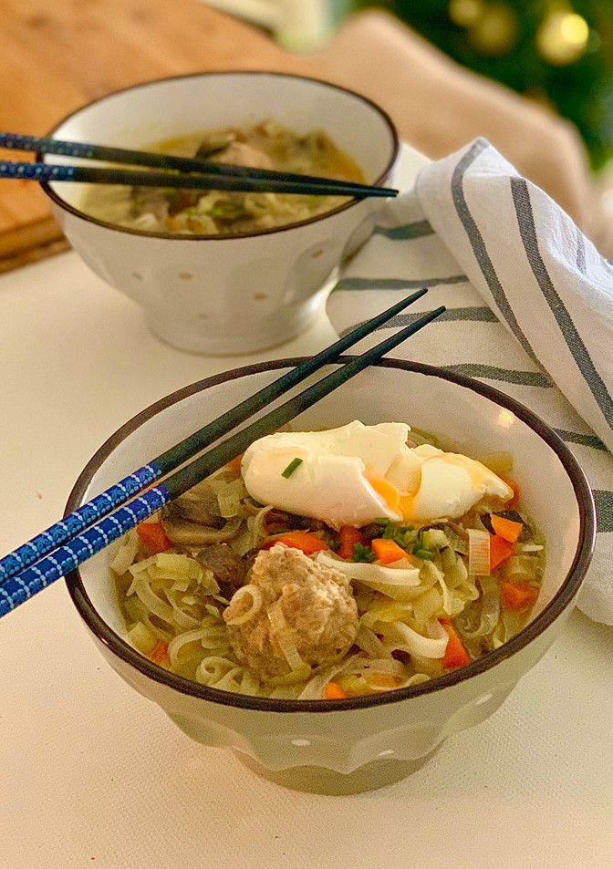 Una foto de Sopa de noodles improvisada