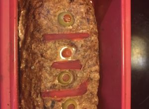 Una foto de Pan de Carne de Pavo relleno de Pimientos Asados