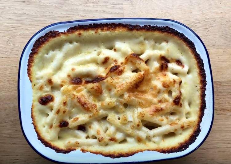 Simple White Sauce (Béchamel Sauce)